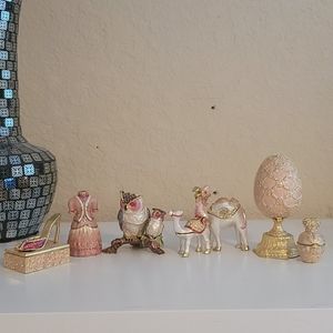 Beautiful trinket boxes handmade from Kuwait